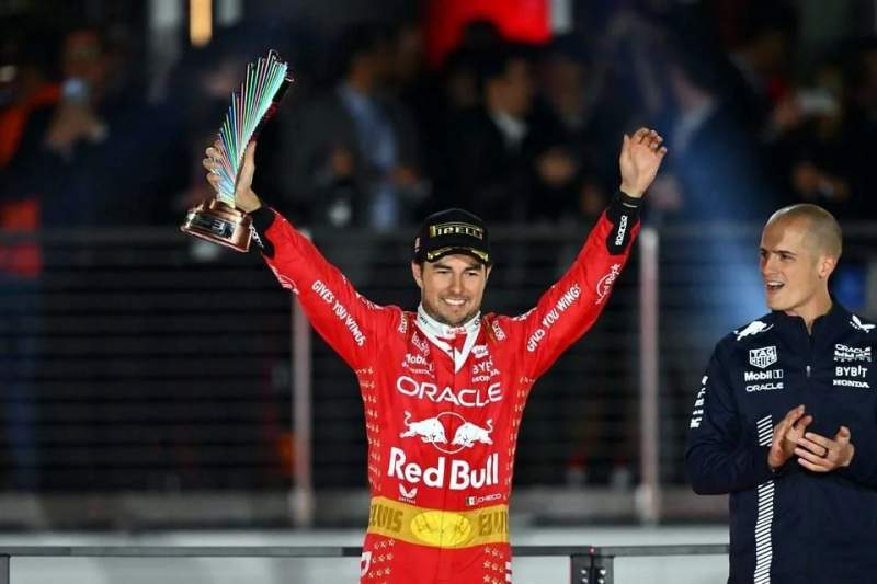 Consigue Checo Pérez subcampeonato tras podio en Las Vegas