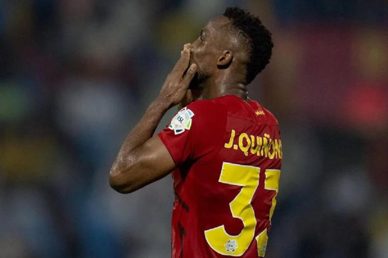 La ascensión de Julián Quiñones: un logro histórico para el fútbol hispano en el corazón árabe