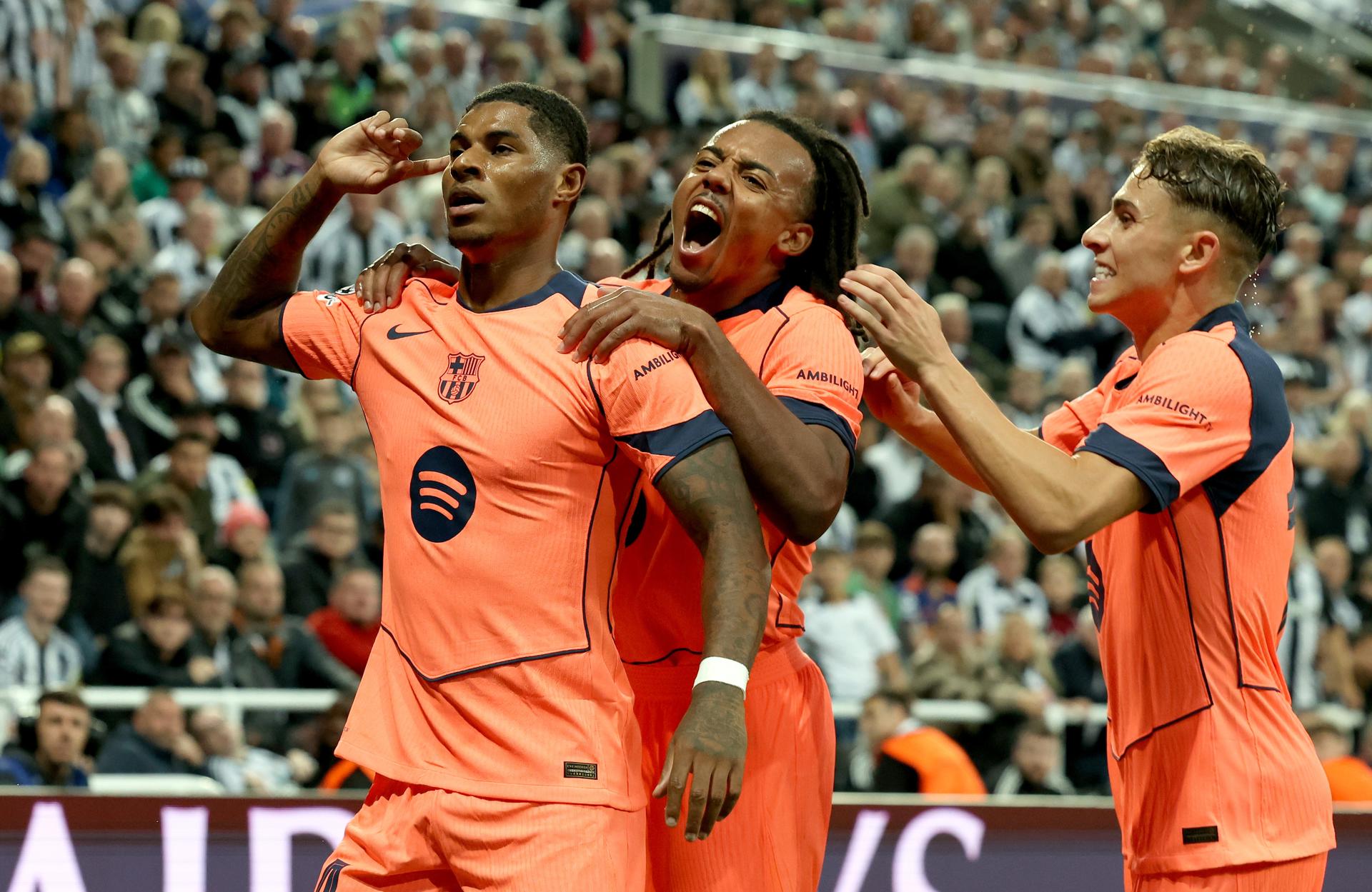 Barcelona abre su campanario con un triunfo resplandeciente: Rashford, estrella de la noche, cuenta con el apoyo incansable de Flick